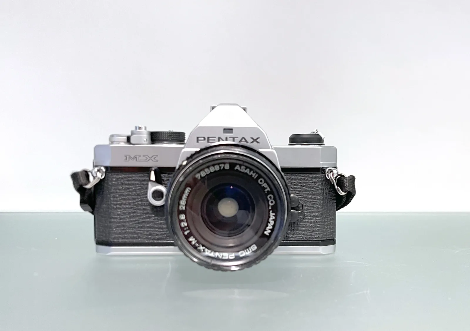 Pentax MX con obiettivo Pentax SMC 28mm f/2.8 – Usato in Perfette Condizioni