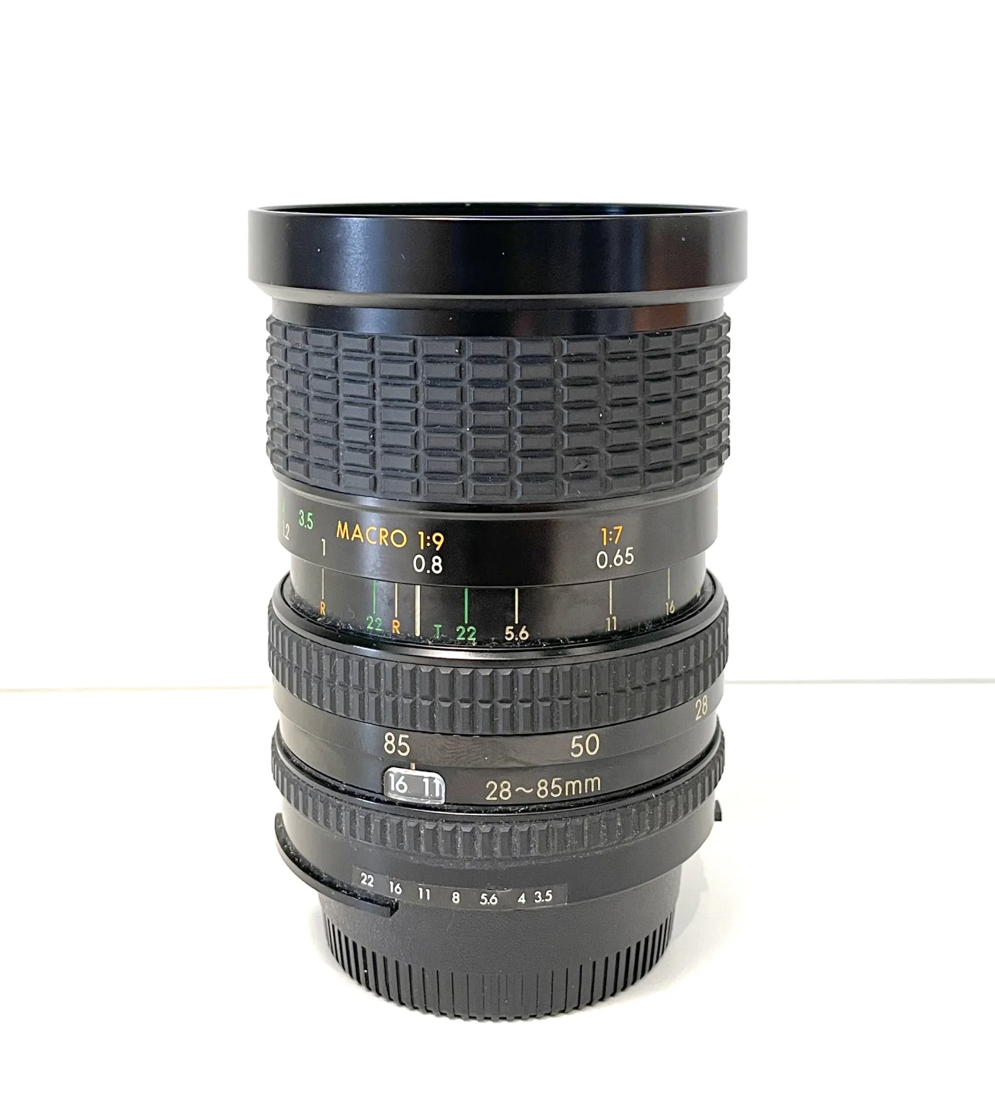 Sigma F per NIKON 28-85 F3.5-4.5: Un Obiettivo Versatile
